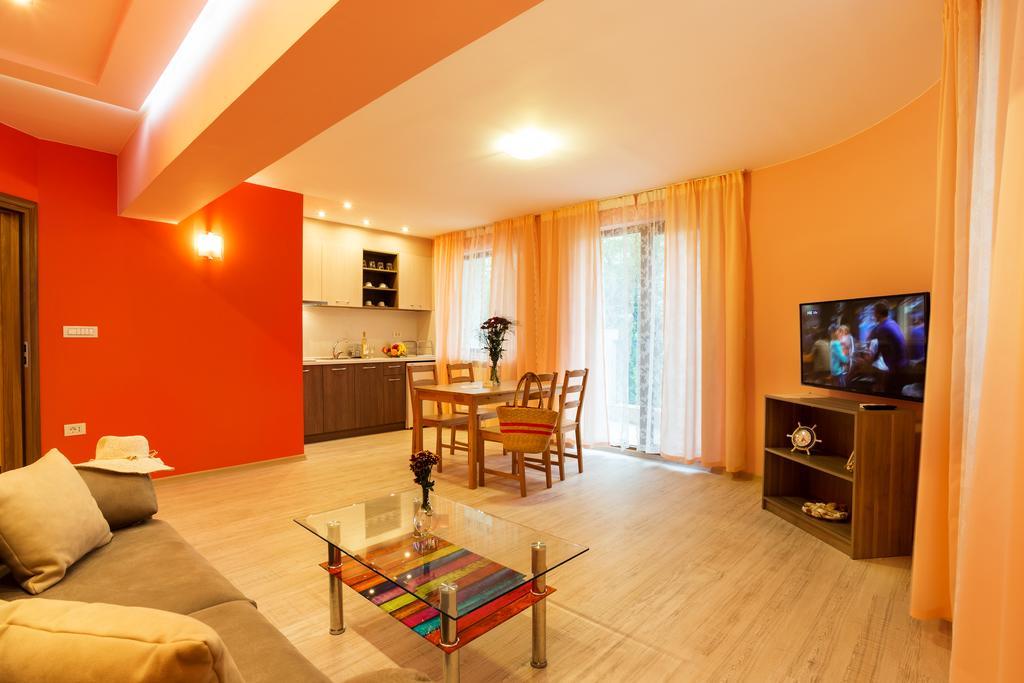 ApartHotel Prostor Kavarna Exterior foto